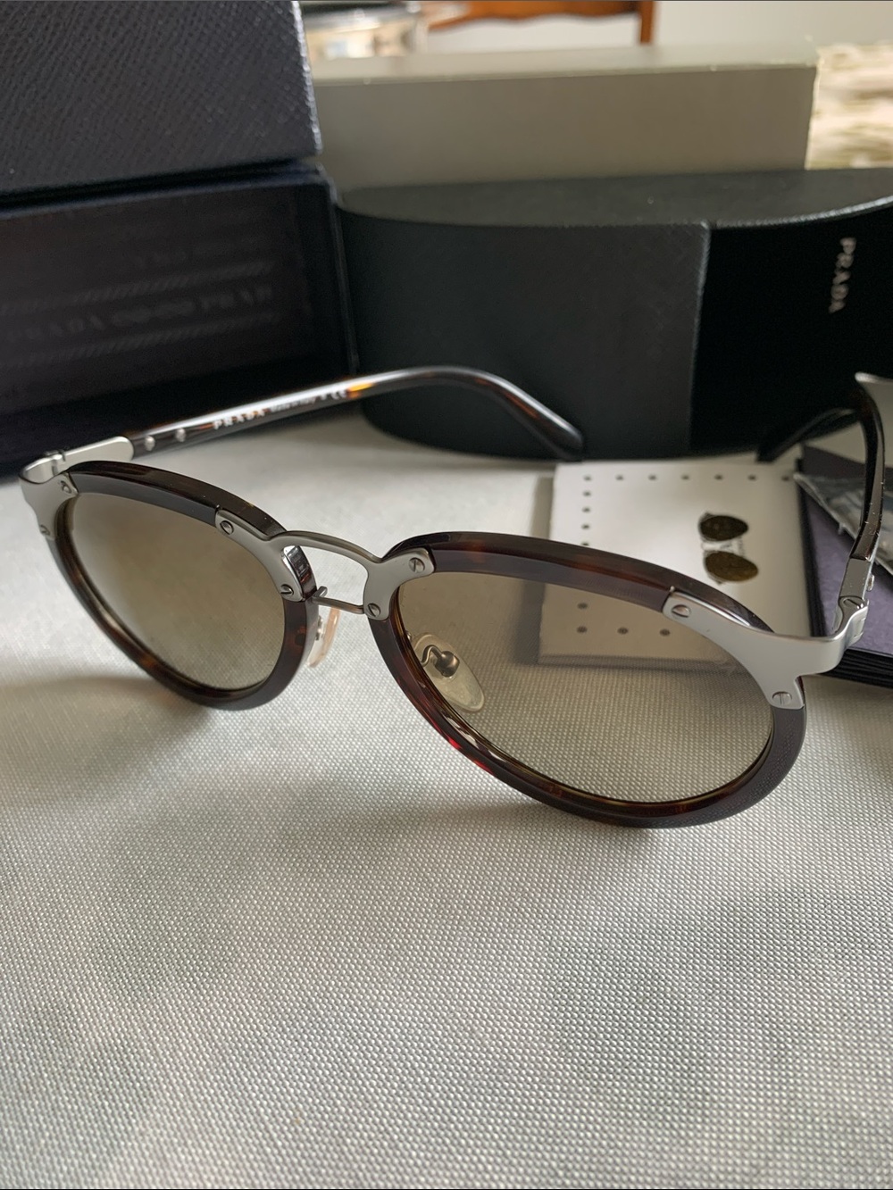 Prada Men’s SPR 01T 2AU-1X1 Fashion Pilot sunglasses